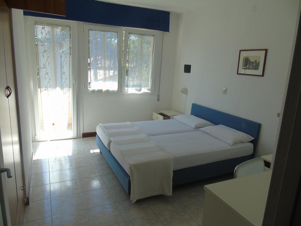Villa Valeria Lignano Sabbiadoro Zimmer foto